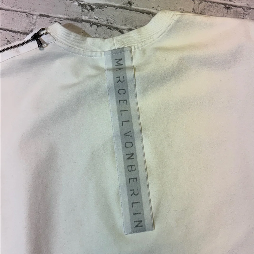 Marcell Von Berlin women’s XL solid white short sleeve crewneck t-shirt EUC